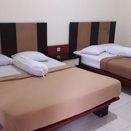 Surya Hotel & Resort Baturraden Buitenkant foto