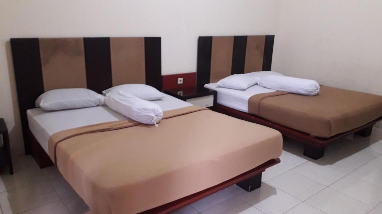 Surya Hotel & Resort Baturraden Buitenkant foto